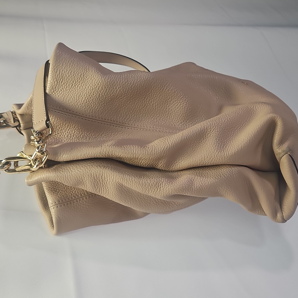 Michael Kors Tan Hobo Bag with Silver Hardware - Picture 5 of 9